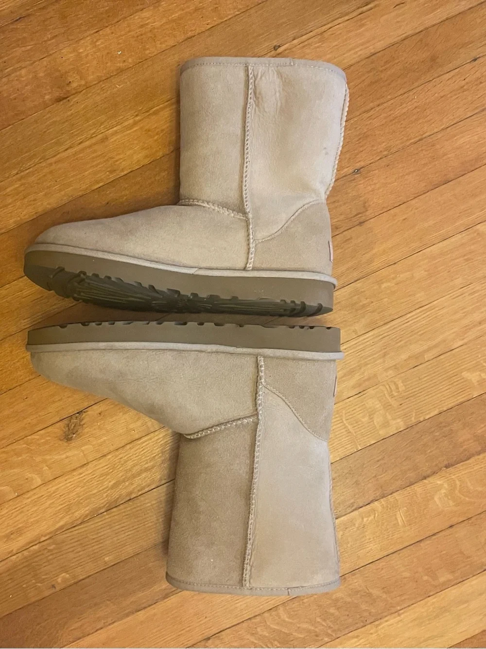 UGG beautiful pair